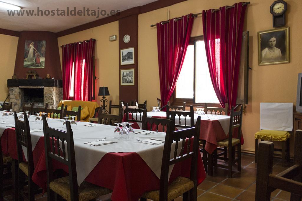 Hostal Del Tajo Peralejos de las Truchas Exteriör bild
