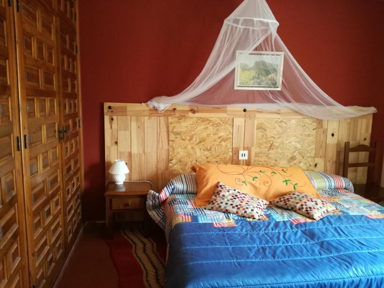 Hostal Del Tajo Peralejos de las Truchas Exteriör bild